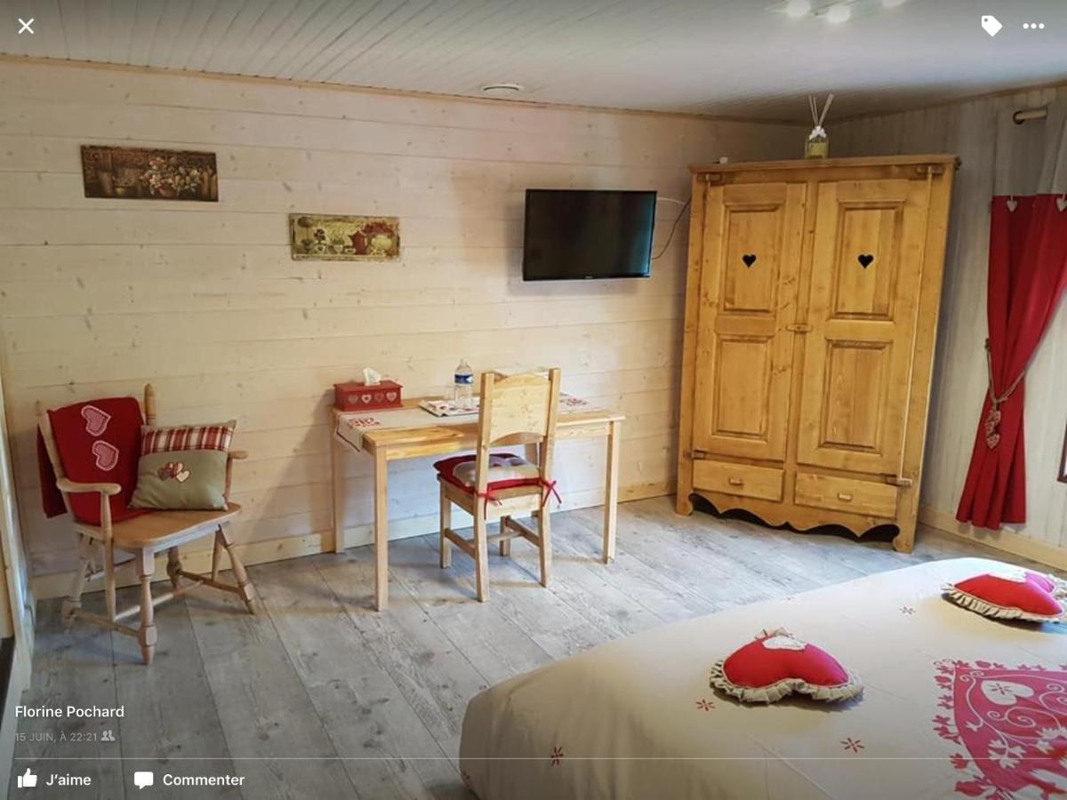 La Ferme De La-Haut B&B Le Haut-du-Them Екстер'єр фото